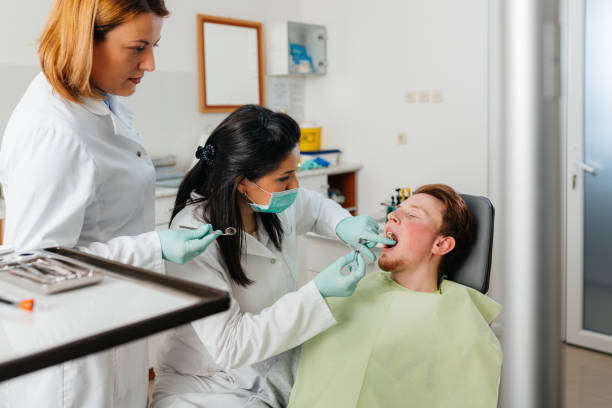Best Emergency Root Canal Treatment in Hillsboro, MO